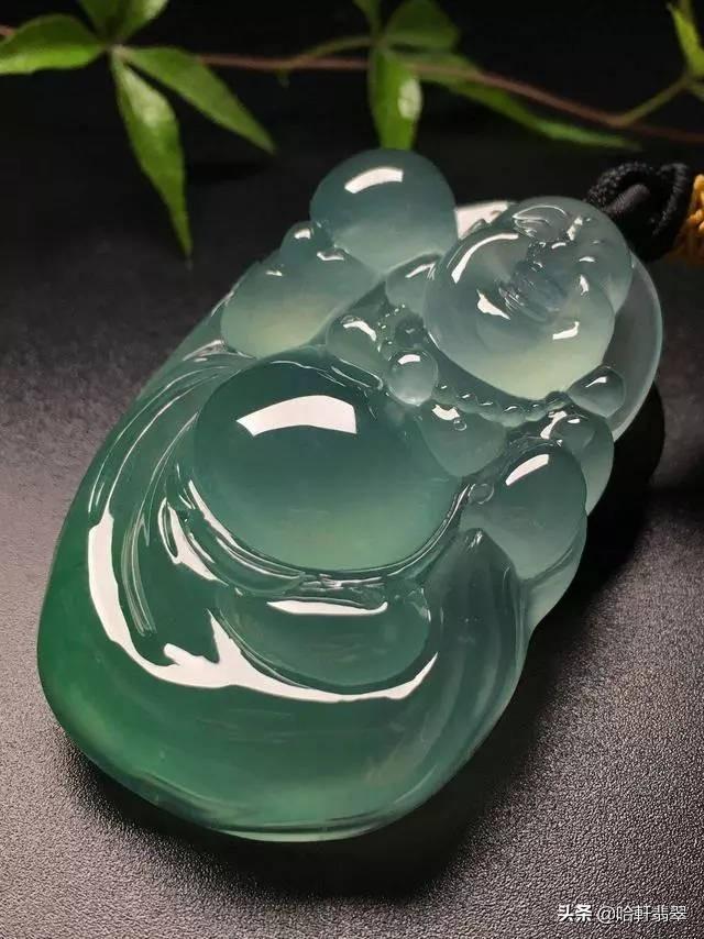 龙石种翡翠原石的简单介绍-第10张图片-翡翠网 龙石种翡翠原石的简单介绍-第10张图片-翡翠网