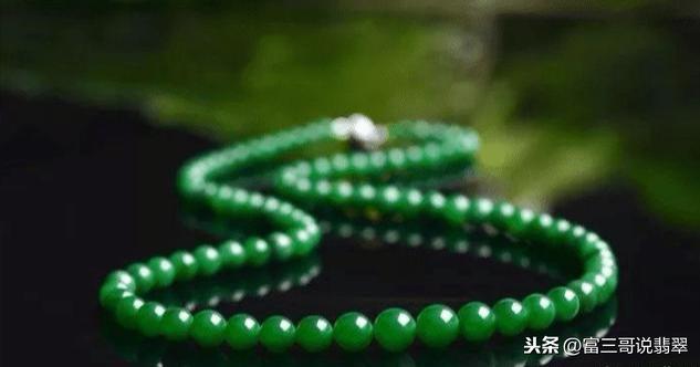 碧玺和翡翠手镯能同时戴吗玉镯和碧玺能一起戴左手吗-第4张图片-翡翠网 碧玺和翡翠手镯能同时戴吗玉镯和碧玺能一起戴左手吗-第4张图片-翡翠网