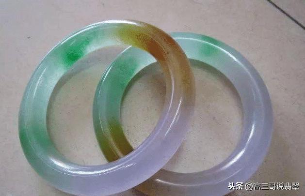 碧玺和翡翠手镯能同时戴吗玉镯和碧玺能一起戴左手吗-第11张图片-翡翠网 碧玺和翡翠手镯能同时戴吗玉镯和碧玺能一起戴左手吗-第11张图片-翡翠网