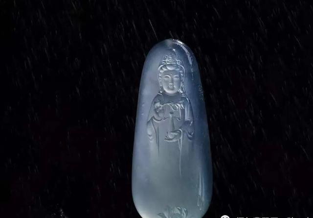 冰种翡翠鉴赏,翡翠鉴赏基本知识-第30张图片-翡翠网 冰种翡翠鉴赏,翡翠鉴赏基本知识-第30张图片-翡翠网