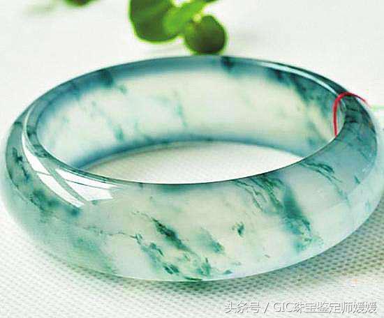 翡翠原石中最美的意境飘花开翡翠原石看到飘花啥意思-第3张图片-翡翠网 翡翠原石中最美的意境飘花开翡翠原石看到飘花啥意思-第3张图片-翡翠网