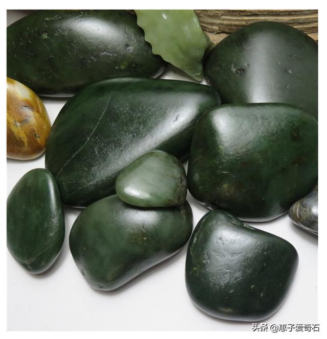 包含翡翠狗头价格的词条-第5张图片-翡翠网 包含翡翠狗头价格的词条-第5张图片-翡翠网