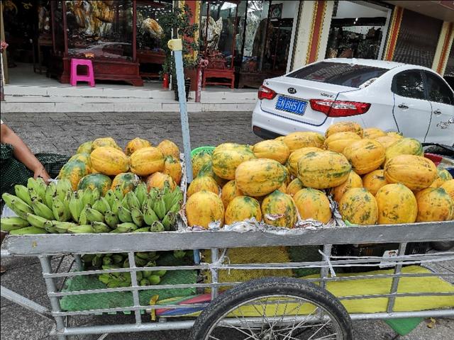 木姐翡翠原石图片的简单介绍-第4张图片-翡翠网 木姐翡翠原石图片的简单介绍-第4张图片-翡翠网