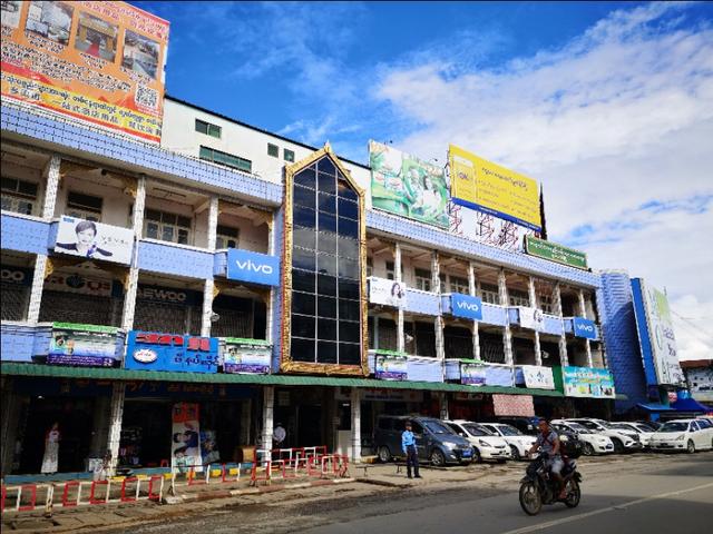 木姐翡翠原石图片的简单介绍-第7张图片-翡翠网 木姐翡翠原石图片的简单介绍-第7张图片-翡翠网