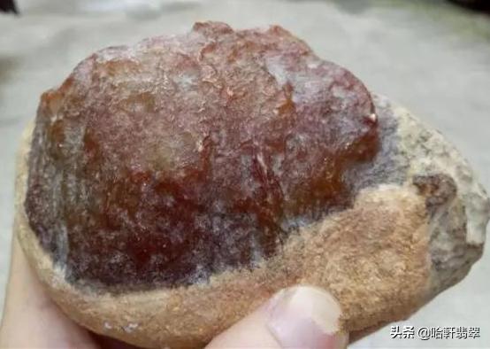 翡翠原石店铺推荐怎么写翡翠是玉吗玉是翡翠吗-第8张图片-翡翠网 翡翠原石店铺推荐怎么写翡翠是玉吗玉是翡翠吗-第8张图片-翡翠网