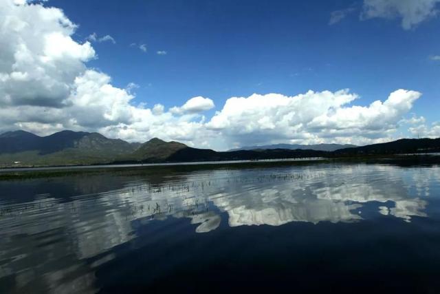 独克宗古城到松赞林寺,独克宗的翡翠价格-第5张图片-翡翠网 独克宗古城到松赞林寺,独克宗的翡翠价格-第5张图片-翡翠网
