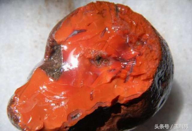 关于南红翡翠价格高吗的信息-第2张图片-翡翠网 关于南红翡翠价格高吗的信息-第2张图片-翡翠网