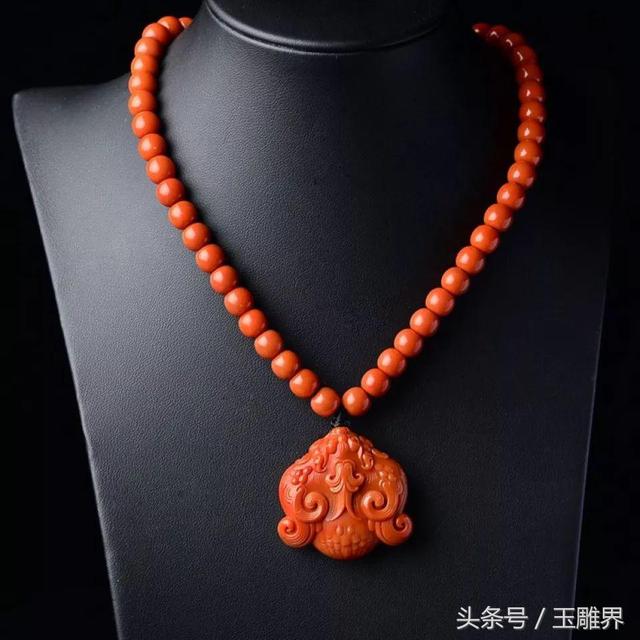 关于南红翡翠价格高吗的信息-第4张图片-翡翠网 关于南红翡翠价格高吗的信息-第4张图片-翡翠网