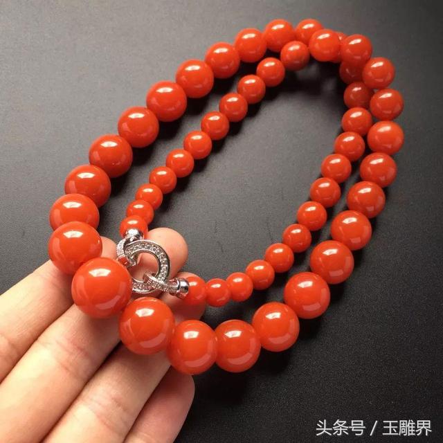 关于南红翡翠价格高吗的信息-第5张图片-翡翠网 关于南红翡翠价格高吗的信息-第5张图片-翡翠网