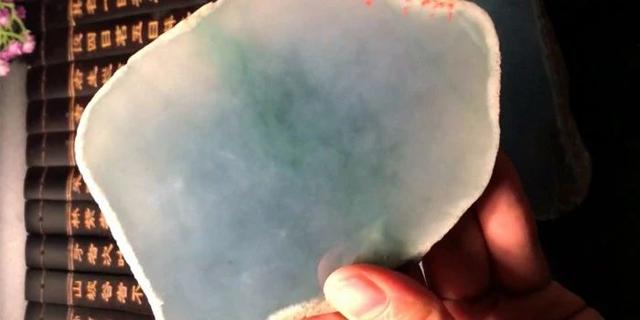 糯冰翡翠原石切开图片,翡翠原石冰糯图片-第2张图片-翡翠网 糯冰翡翠原石切开图片,翡翠原石冰糯图片-第2张图片-翡翠网