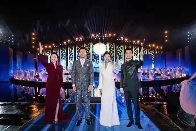 吉克隽逸春晚翡翠知识的简单介绍-第9张图片-翡翠网 吉克隽逸春晚翡翠知识的简单介绍-第9张图片-翡翠网