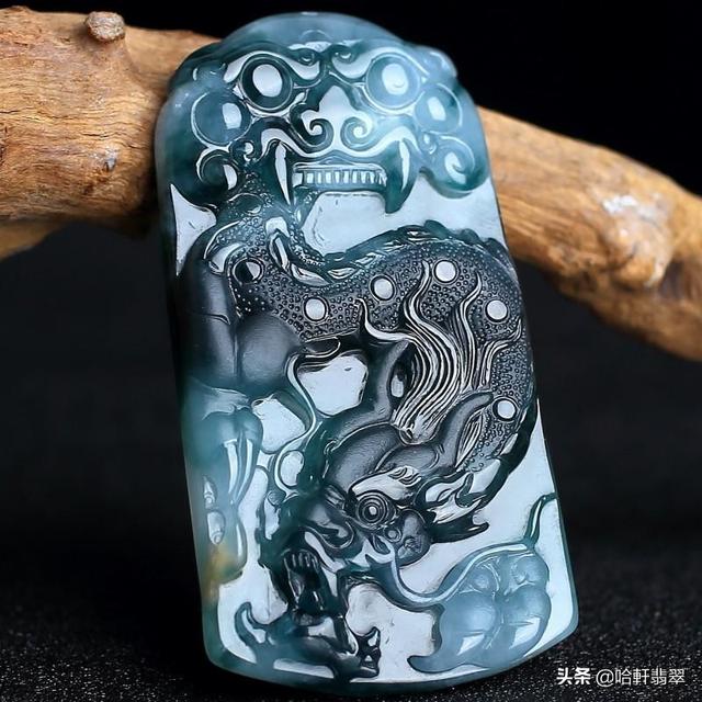 油青蓝水翡翠原石特点,后江翡翠原石特点-第2张图片-翡翠网