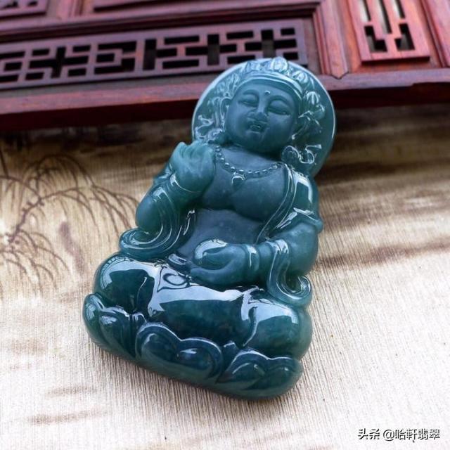 油青蓝水翡翠原石特点,后江翡翠原石特点-第5张图片-翡翠网