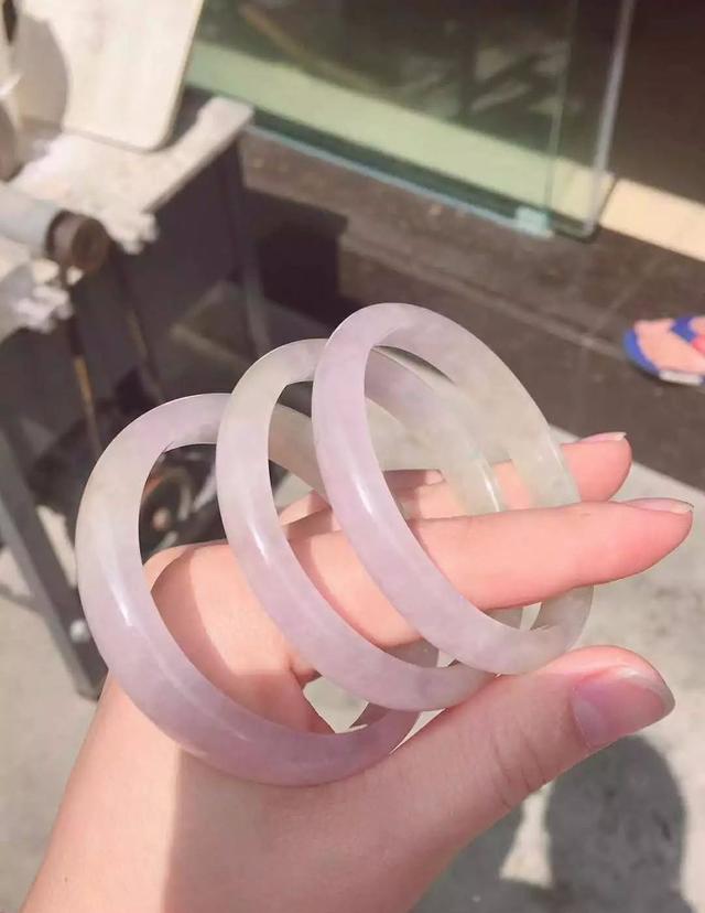 翡翠原石哪里收购,在泰国买翡翠原石-第5张图片-翡翠网 翡翠原石哪里收购,在泰国买翡翠原石-第5张图片-翡翠网