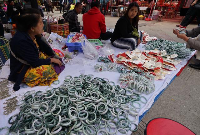 关于广州腾冲翡翠价格的信息-第3张图片-翡翠网 关于广州腾冲翡翠价格的信息-第3张图片-翡翠网