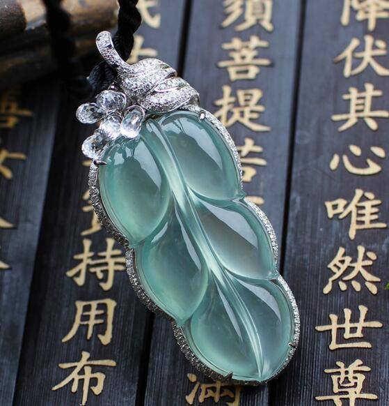 油青翡翠原石油青种翡翠原石如何鉴别-第7张图片-翡翠网 油青翡翠原石油青种翡翠原石如何鉴别-第7张图片-翡翠网