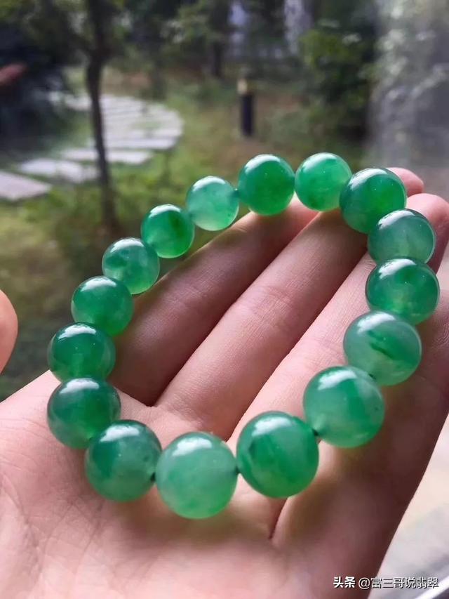 翡翠串珠项链价格的简单介绍-第10张图片-翡翠网 翡翠串珠项链价格的简单介绍-第10张图片-翡翠网