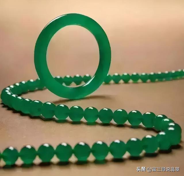 翡翠串珠项链价格的简单介绍-第13张图片-翡翠网 翡翠串珠项链价格的简单介绍-第13张图片-翡翠网
