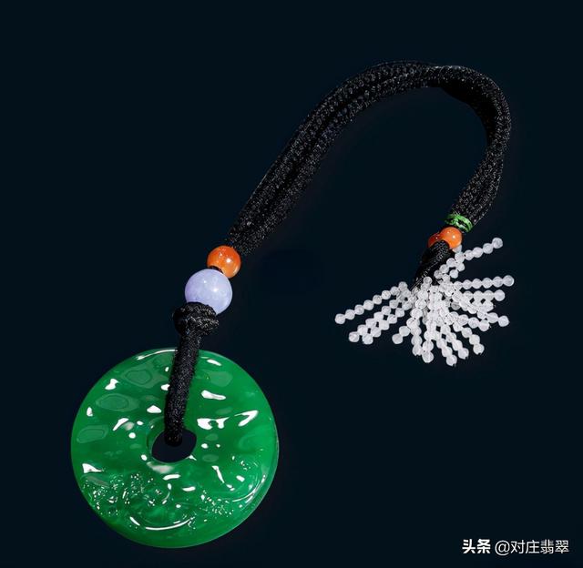 翡翠挂件价格表的简单介绍-第3张图片-翡翠网 翡翠挂件价格表的简单介绍-第3张图片-翡翠网