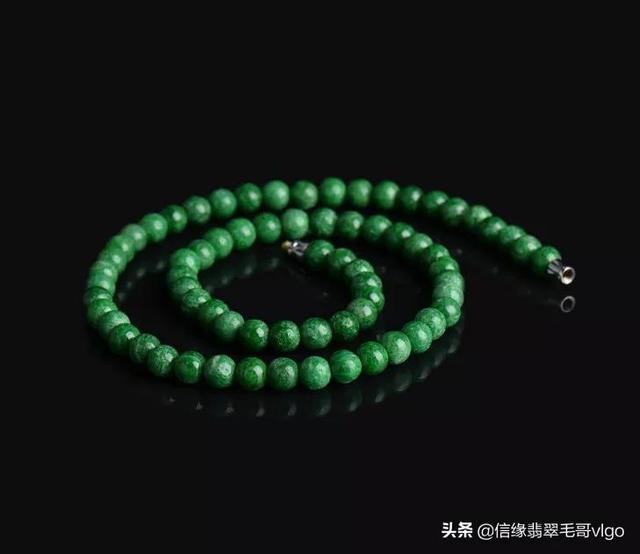 翡翠原石带状白棉冰种翡翠原石-第10张图片-翡翠网 翡翠原石带状白棉冰种翡翠原石-第10张图片-翡翠网