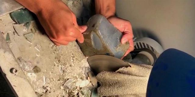 2万的翡翠手镯翡翠玉佛手镯-第4张图片-翡翠网 2万的翡翠手镯翡翠玉佛手镯-第4张图片-翡翠网