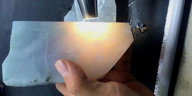 2万的翡翠手镯翡翠玉佛手镯-第6张图片-翡翠网 2万的翡翠手镯翡翠玉佛手镯-第6张图片-翡翠网