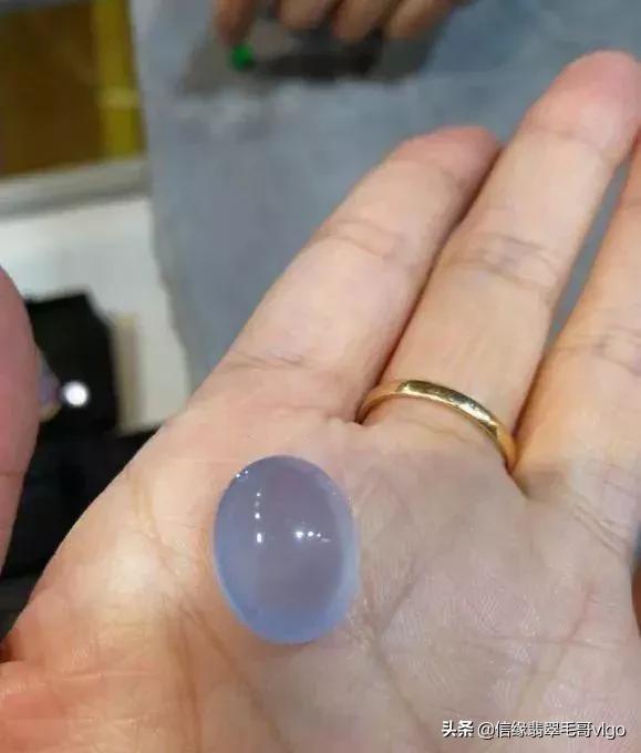 各种飘花翡翠手镯的价格的简单介绍-第41张图片-翡翠网 各种飘花翡翠手镯的价格的简单介绍-第41张图片-翡翠网