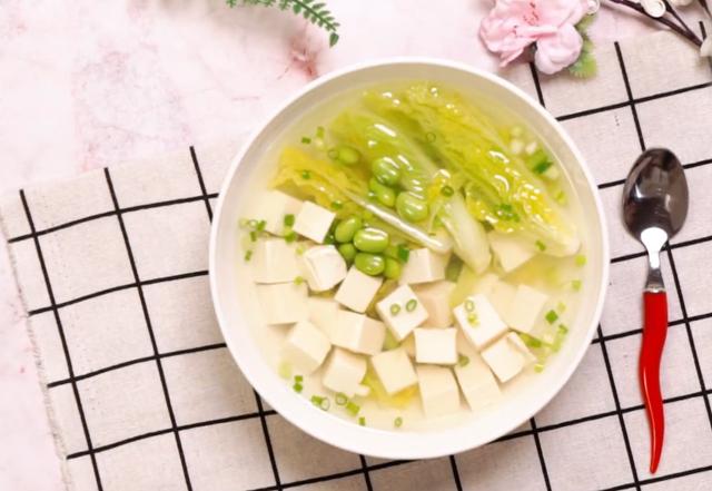 珍珠翡翠白玉汤是知识吗,珍珠翡翠白玉汤窍门-第1张图片-翡翠网 珍珠翡翠白玉汤是知识吗,珍珠翡翠白玉汤窍门-第1张图片-翡翠网