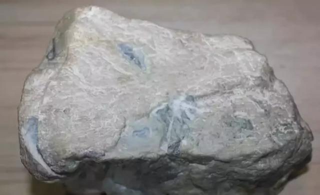 正冰翡翠手镯,冰翡翠手镯的价格-第2张图片-翡翠网 正冰翡翠手镯,冰翡翠手镯的价格-第2张图片-翡翠网