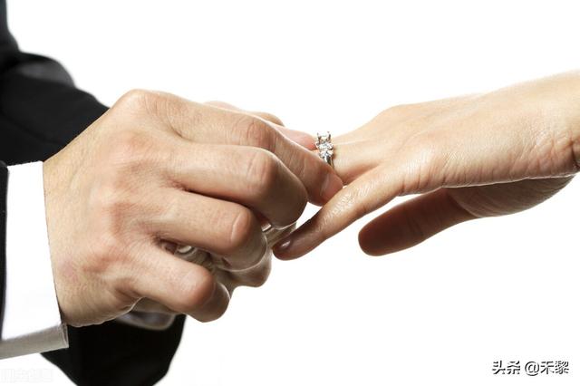 销售玉和翡翠赞美话术,直播间翡翠知识文案-第2张图片-翡翠网 销售玉和翡翠赞美话术,直播间翡翠知识文案-第2张图片-翡翠网