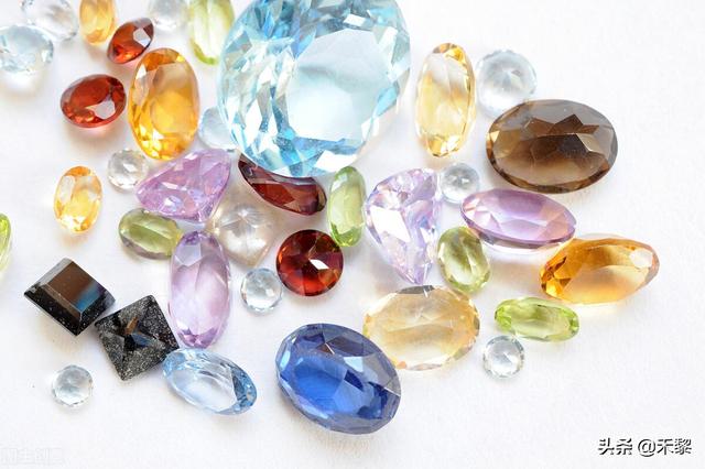 销售玉和翡翠赞美话术,直播间翡翠知识文案-第7张图片-翡翠网 销售玉和翡翠赞美话术,直播间翡翠知识文案-第7张图片-翡翠网