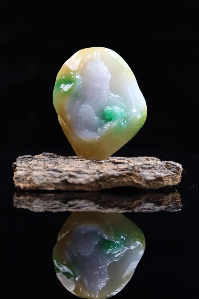 翡翠关公的佩戴忌讳翡翠关公价格-第1张图片-翡翠网 翡翠关公的佩戴忌讳翡翠关公价格-第1张图片-翡翠网