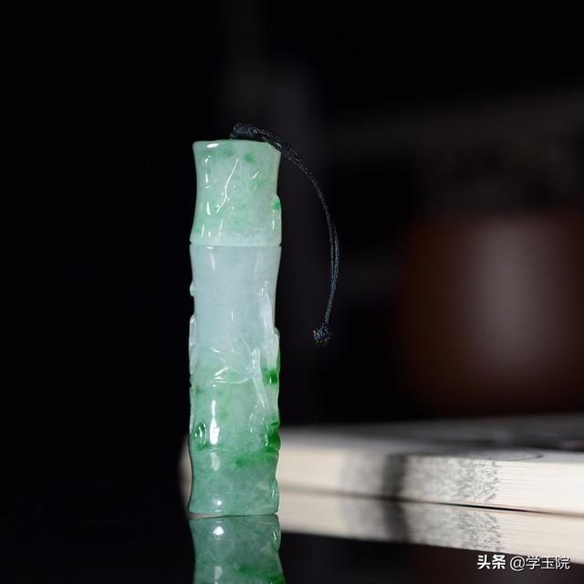 瘦翡翠知识图解翡翠种类和图解-第6张图片-翡翠网 瘦翡翠知识图解翡翠种类和图解-第6张图片-翡翠网