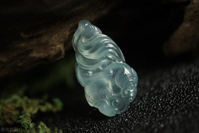 包含翡翠基础知识秋月的词条-第1张图片-翡翠网