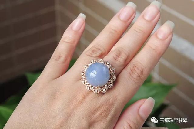 紫罗兰手镯图片欣赏,紫罗兰翡翠手镯鉴宝-第11张图片-翡翠网 紫罗兰手镯图片欣赏,紫罗兰翡翠手镯鉴宝-第11张图片-翡翠网