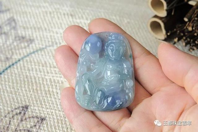 紫罗兰手镯图片欣赏,紫罗兰翡翠手镯鉴宝-第13张图片-翡翠网 紫罗兰手镯图片欣赏,紫罗兰翡翠手镯鉴宝-第13张图片-翡翠网