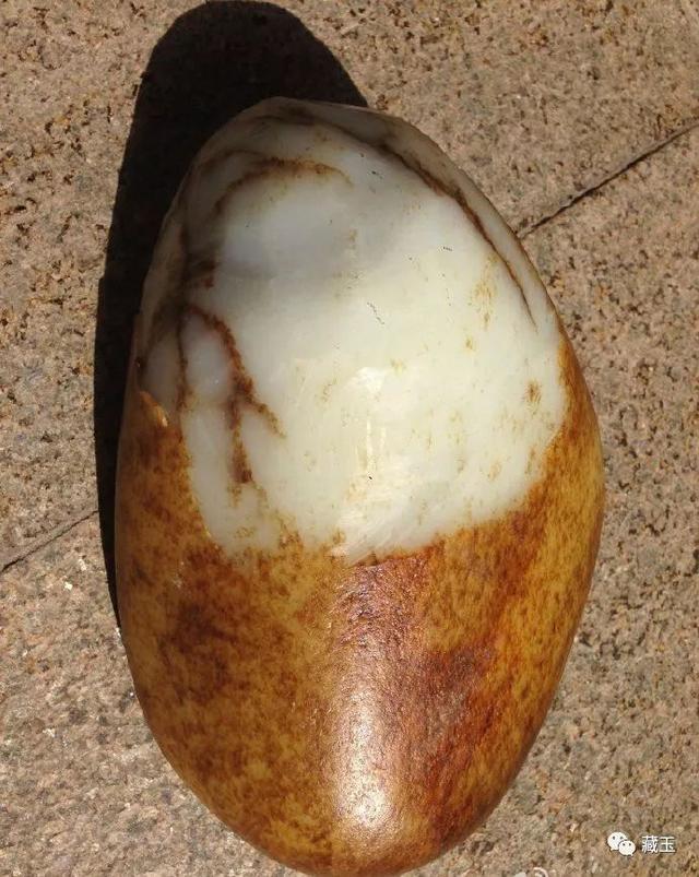 翡翠原石剥皮去哪里的简单介绍-第3张图片-翡翠网 翡翠原石剥皮去哪里的简单介绍-第3张图片-翡翠网