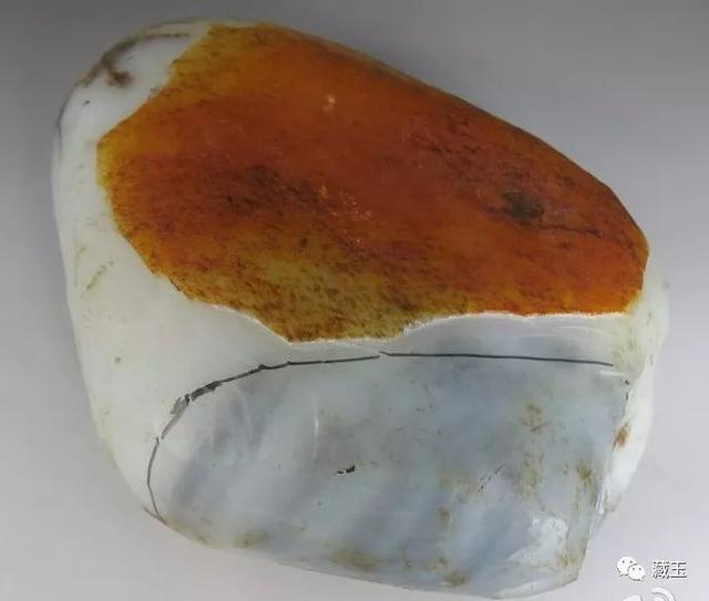 翡翠原石剥皮去哪里的简单介绍-第10张图片-翡翠网 翡翠原石剥皮去哪里的简单介绍-第10张图片-翡翠网