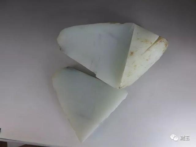 翡翠原石剥皮去哪里的简单介绍-第18张图片-翡翠网 翡翠原石剥皮去哪里的简单介绍-第18张图片-翡翠网