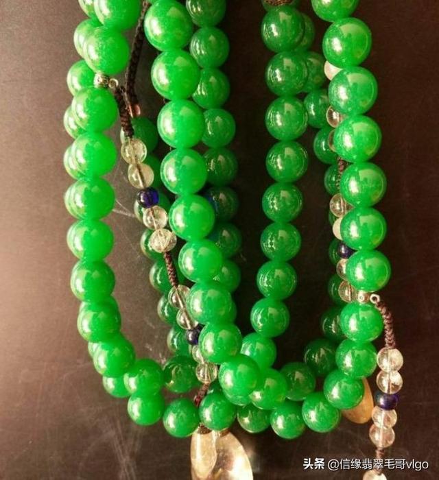 清朝翡翠朝珠多少钱一颗,清代翡翠朝珠分珠价格-第2张图片-翡翠网 清朝翡翠朝珠多少钱一颗,清代翡翠朝珠分珠价格-第2张图片-翡翠网