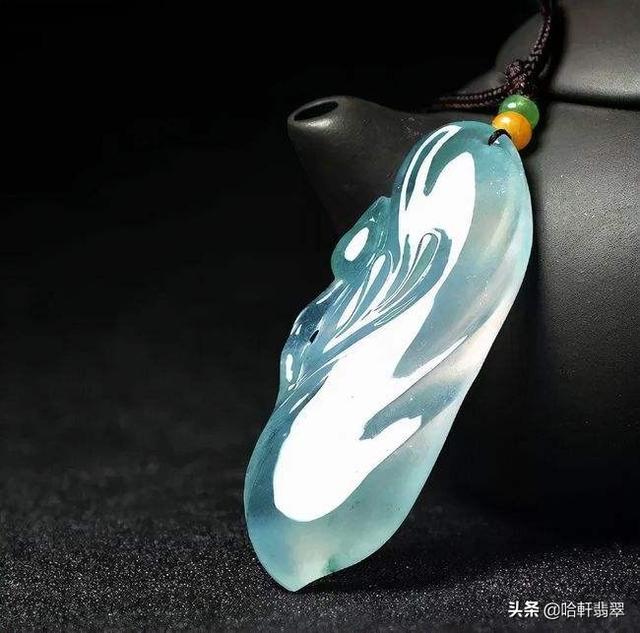 蓝水翡翠值钱吗,蓝水翡翠的价格表-第2张图片-翡翠网 蓝水翡翠值钱吗,蓝水翡翠的价格表-第2张图片-翡翠网