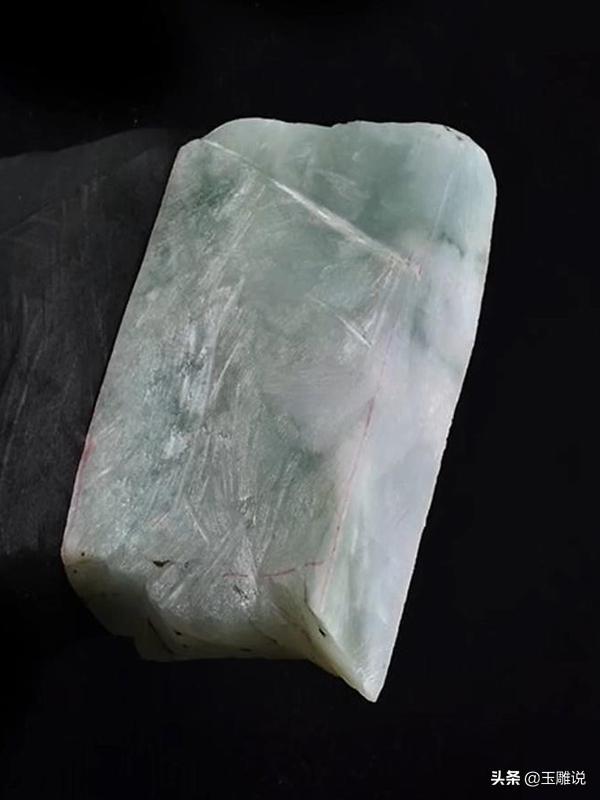 翡翠原石有几种,糯米种翡翠原石-第1张图片-翡翠网 翡翠原石有几种,糯米种翡翠原石-第1张图片-翡翠网