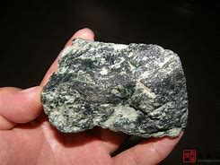 蓝翡翠奢石价格,糯冰种飘蓝花翡翠图片-第1张图片-翡翠网 蓝翡翠奢石价格,糯冰种飘蓝花翡翠图片-第1张图片-翡翠网