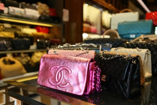 闲鱼里面的手镯1000是真的吗闲鱼拍卖翡翠手镯怎么找-第1张图片-翡翠网 闲鱼里面的手镯1000是真的吗闲鱼拍卖翡翠手镯怎么找-第1张图片-翡翠网