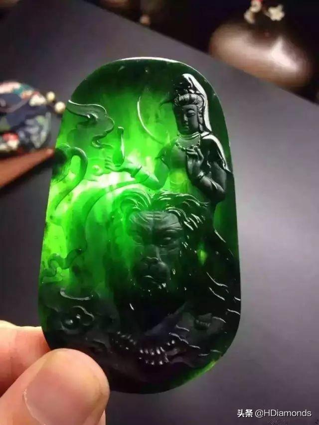 五万块翡翠手镯,通灵翡翠手镯五万买的-第15张图片-翡翠网 五万块翡翠手镯,通灵翡翠手镯五万买的-第15张图片-翡翠网