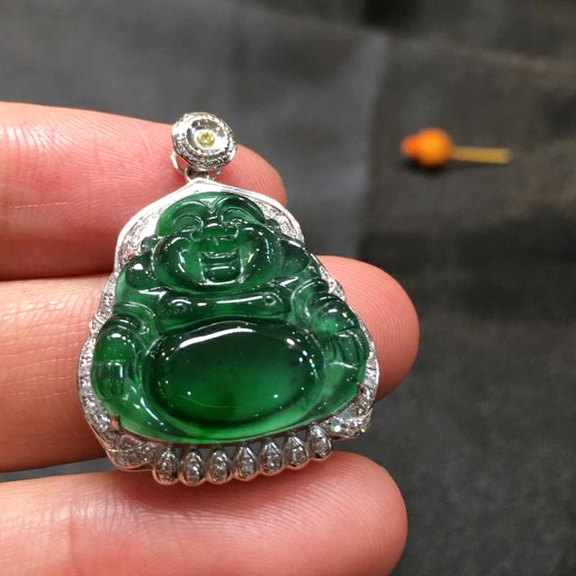 关于油青冰糯翡翠价格的信息-第5张图片-翡翠网 关于油青冰糯翡翠价格的信息-第5张图片-翡翠网