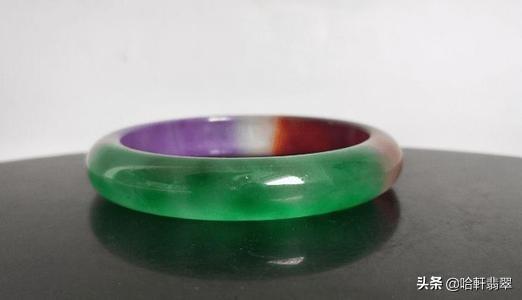 三色翡翠图片,白冰翡翠属于什么档次-第8张图片-翡翠网 三色翡翠图片,白冰翡翠属于什么档次-第8张图片-翡翠网