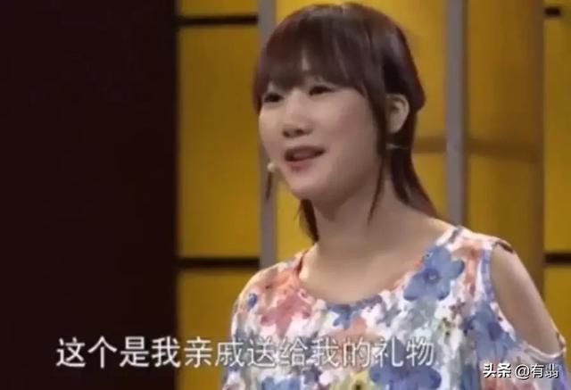 翡翠手镯有点黄,兰花翡翠手镯的价格-第2张图片-翡翠网 翡翠手镯有点黄,兰花翡翠手镯的价格-第2张图片-翡翠网