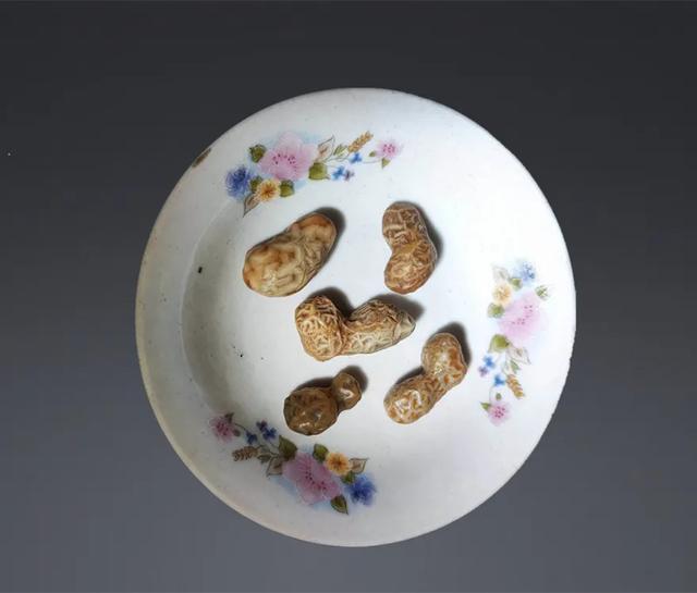 郴州翡翠原石毛料知识翡翠原石哪里买-第16张图片-翡翠网 郴州翡翠原石毛料知识翡翠原石哪里买-第16张图片-翡翠网