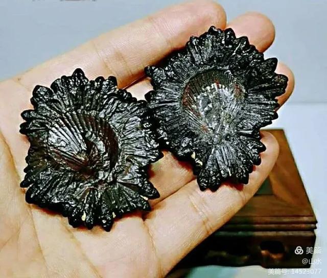 郴州翡翠原石毛料知识翡翠原石哪里买-第24张图片-翡翠网 郴州翡翠原石毛料知识翡翠原石哪里买-第24张图片-翡翠网